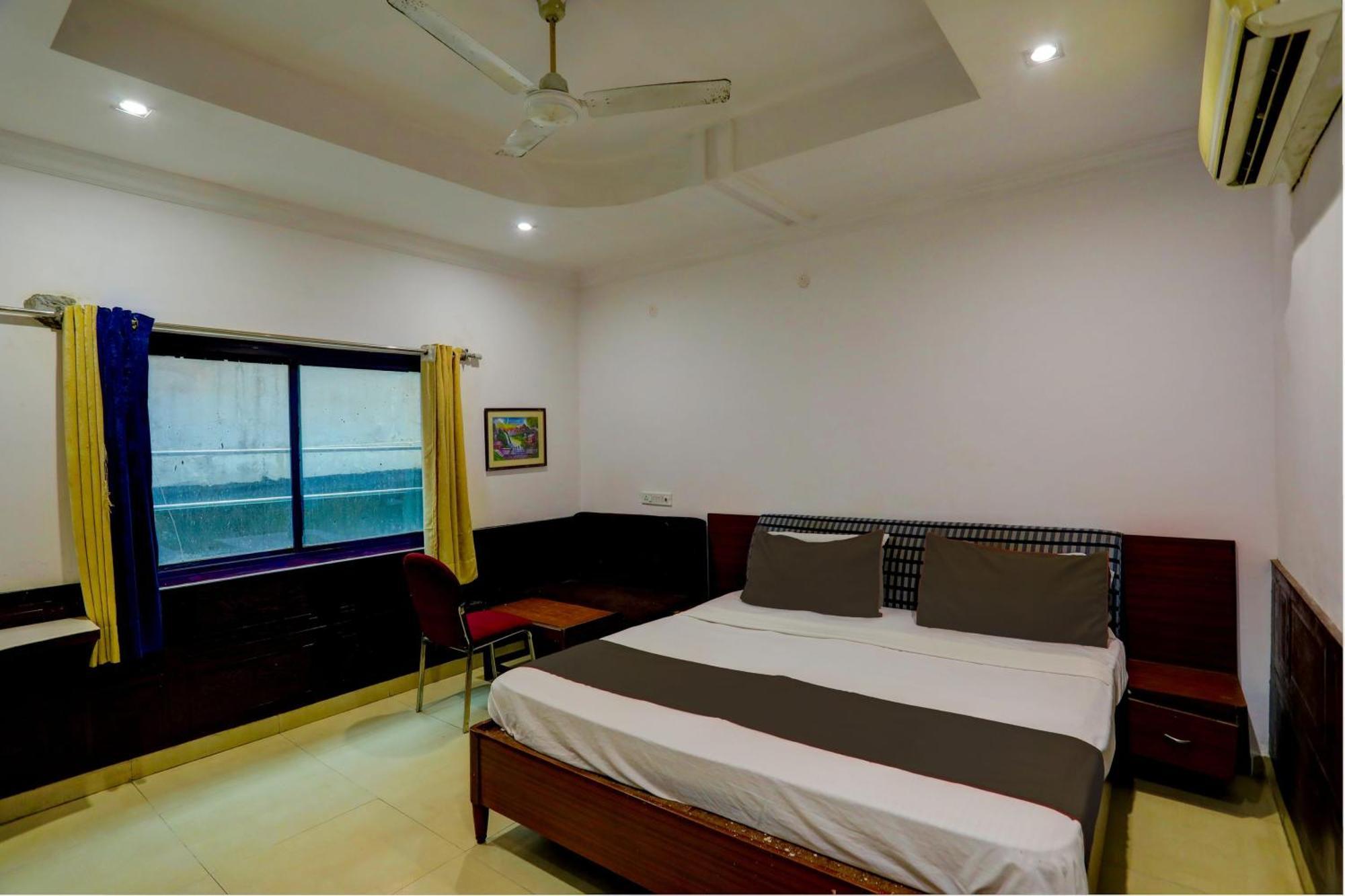 Hotel Monarch Inn Lucknow Exterior photo