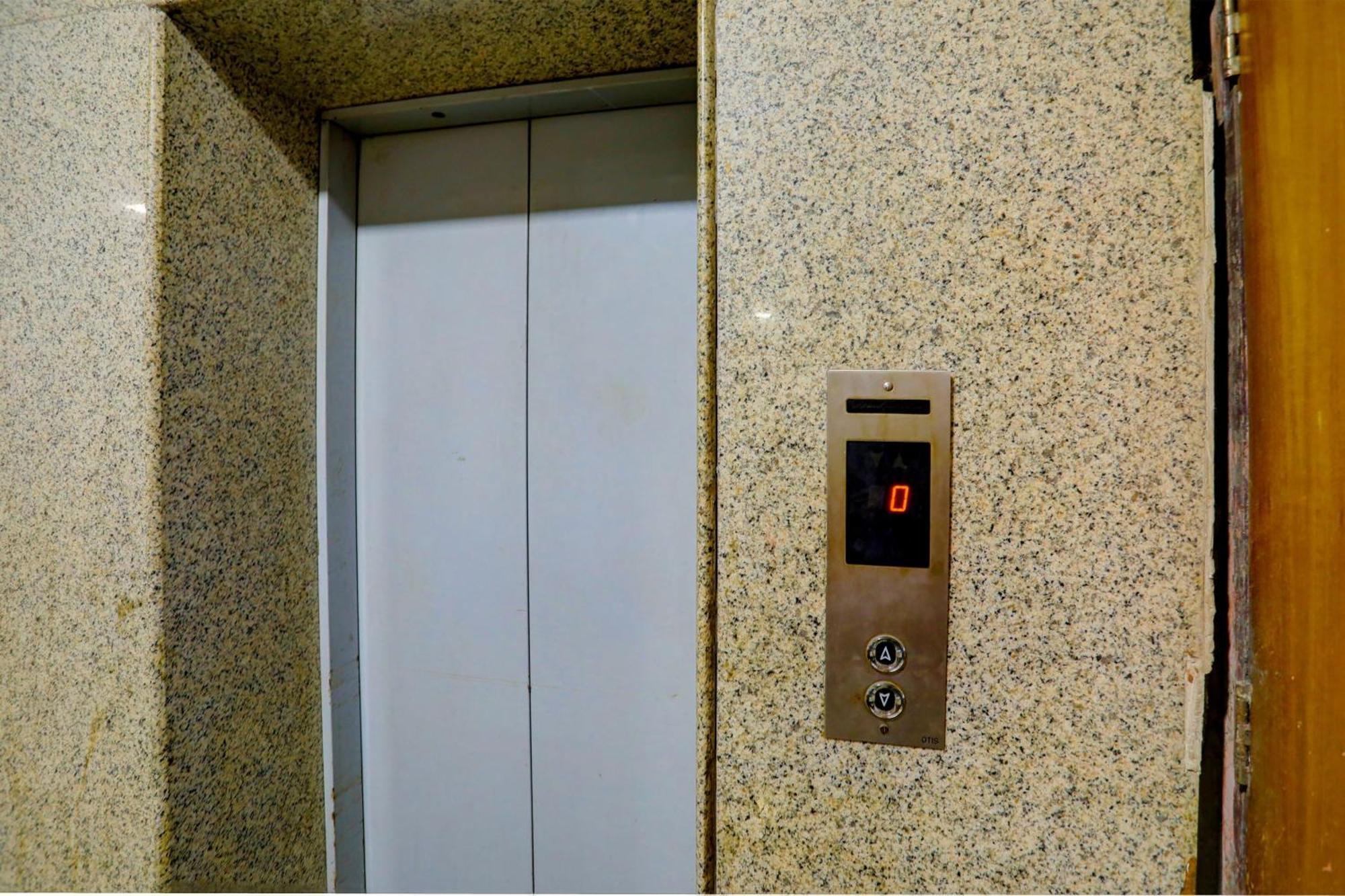 Hotel Monarch Inn Lucknow Exterior photo