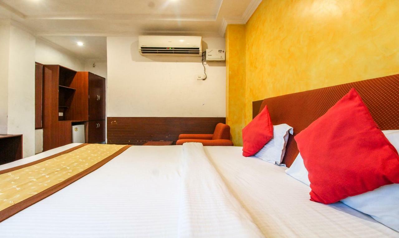 Hotel Monarch Inn Lucknow Exterior photo